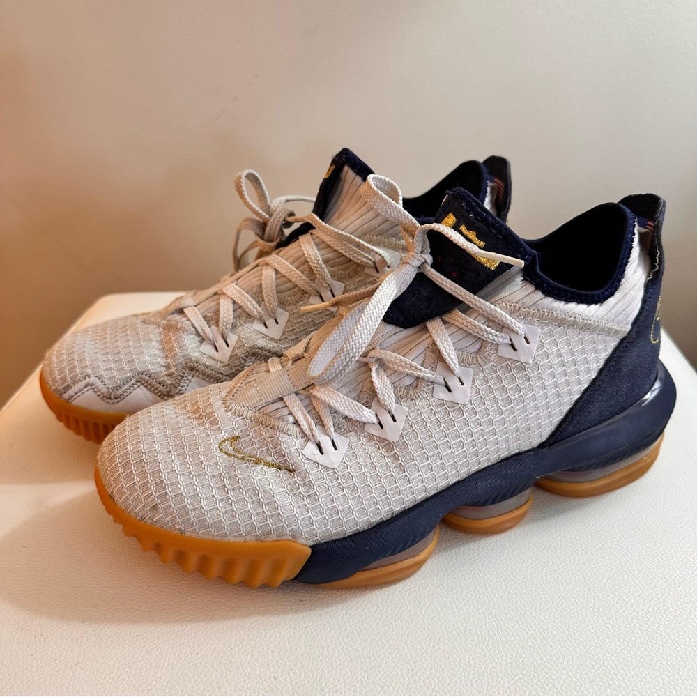 Nike LeBron 16 Low Men’s Shoes Size 8.5 - White/Navy/Gold